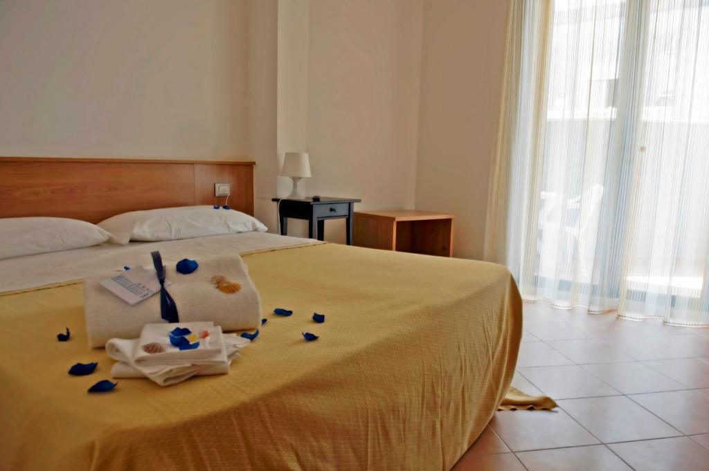Hotel Leuco' Martinsicuro Kültér fotó